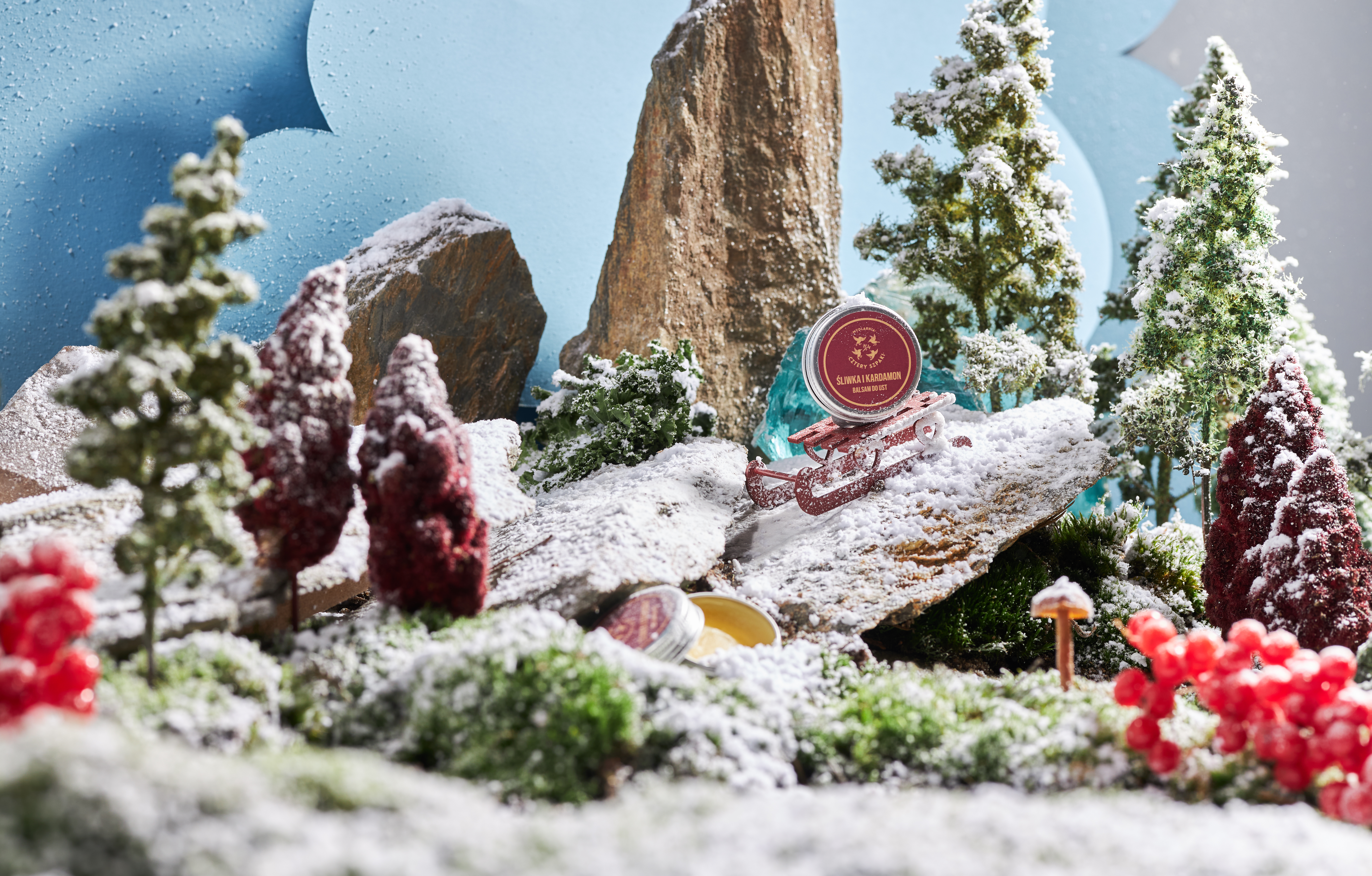 Suche usta zimą - jak zmieniać pielęgnację w zależności od pory roku?