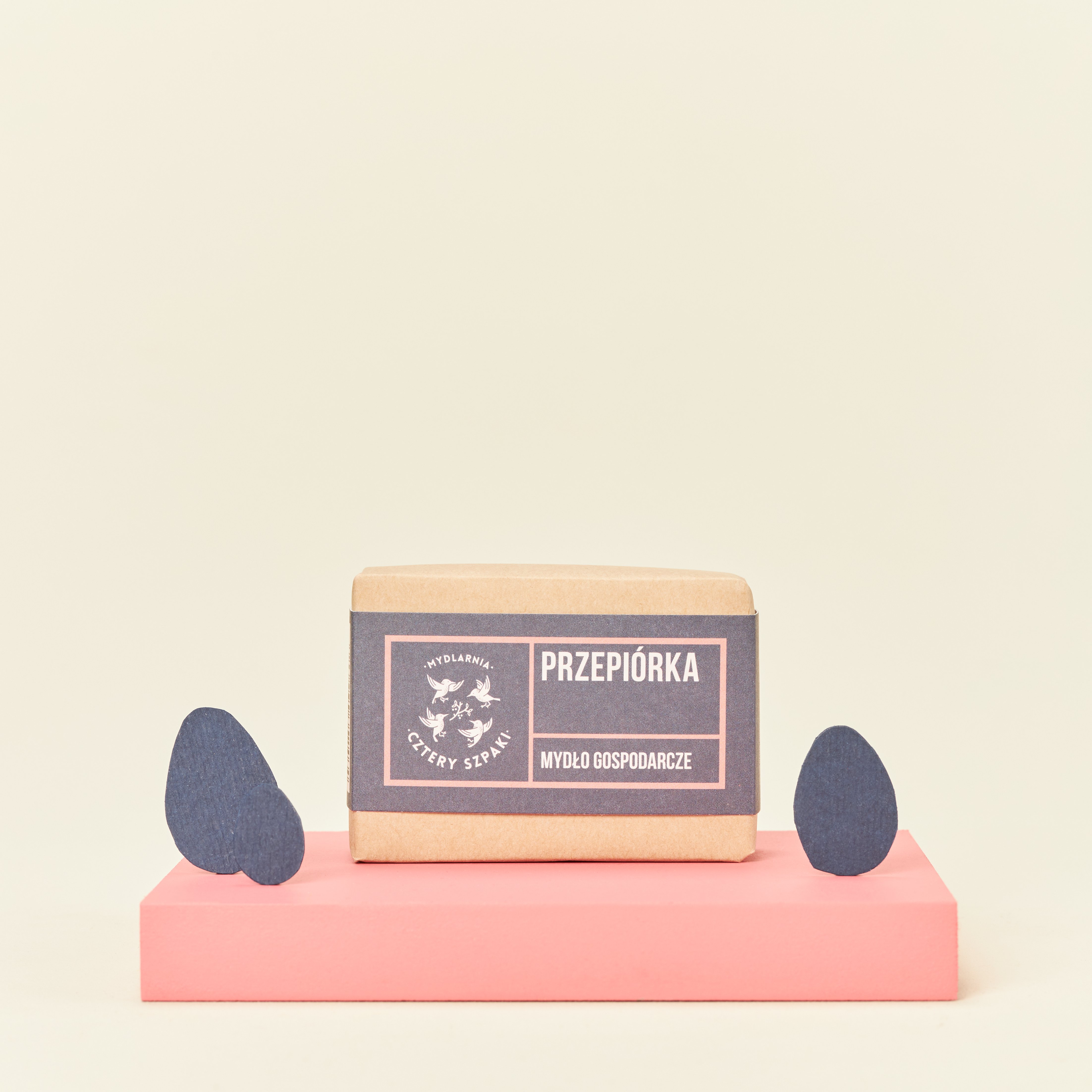 Naturalne mydło gospodarcze Przepiórka w papierowym opakowaniu