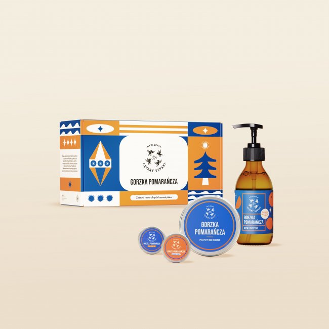 Zestaw świąteczny Gorzka Pomarańcza. Kartonowe opakowanie ze świątecznym nadrukiem, mydło w płynie Gorzka Pomarańcza w szklanej butelce z pompką, mus do ciała Gorzka Pomarańcza w aluminiowej puszce, balsam i peeling do ust Gorzka Pomarańcza w aluminiowych